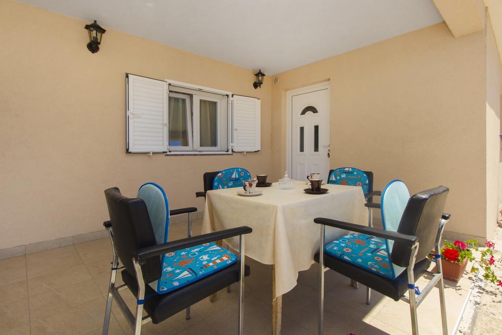 Bulat Sea View Apartments شيبينيك المظهر الخارجي الصورة