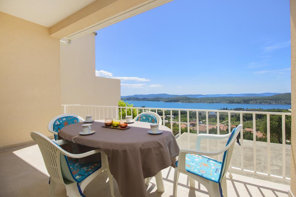 Bulat Sea View Apartments شيبينيك المظهر الخارجي الصورة